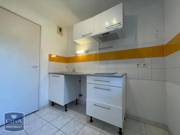 Appartement à louer 3 pièces 56.25m² Sorgues (84700)