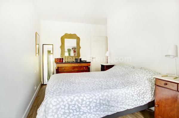 Calme et verdure pour cet appartement refait à neuf avec grand balcon