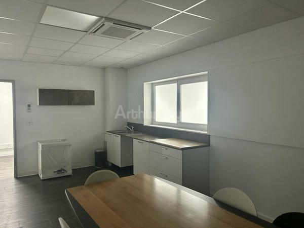BUREAUX à LOUER de 333 m²