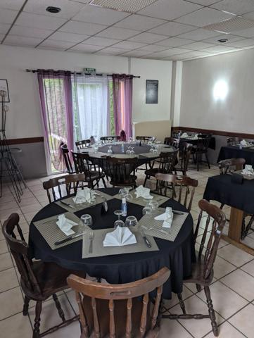 Fonds De Commerce à ROSIERES-EN-SANTERRE, 80170 - 2 pièces 143m²