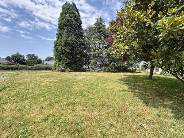 Terrain constructible à VENDRE à MOUZEIL d'une surface de 567 m²