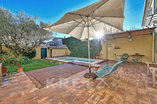 Charmante maison de vigneron avec piscine, jardin intimiste, proche Nîmes