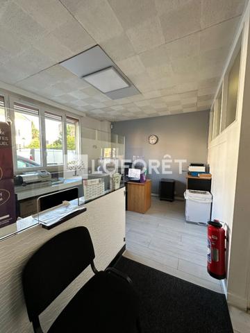 Location local commercial Maisons-Alfort - 480 m² - 4 700 €/mois