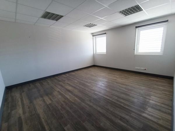 LOCAL D'ACTIVITÉ - PROCHE NARBONNE