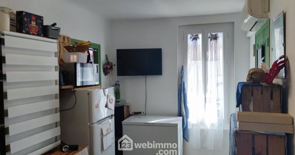 Local 75 m² à Saintes-Maries-de-la-Mer 13460
