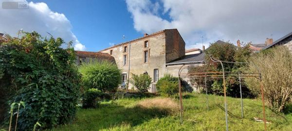 Maison à vendre à Trémentines dans le Maine-et-Loire (49340), ref : 12516/1141