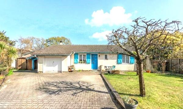 La Teste de Buch ! Maison 4 pièces + T2, parcelle de 794 m2 !