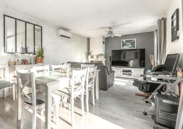 La Teste de Buch ! Maison 4 pièces + T2, parcelle de 794 m2 !