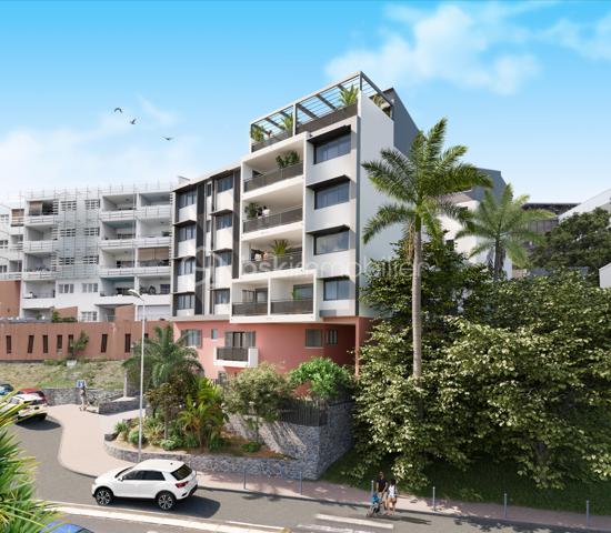 Superbe T3 neuf de 63,39 m² avec varangue et vue mer – Bellepierre (Saint-Denis)

Dans le secteur très recherché de Bellepierre à Saint-Denis, découvrez ce spacieux T3 au sein d’une résidence intimiste de seulement 12 logements, idéalement située en face du CHU.

Livraison prévue : 1er semestre 2027

Offrant des volumes généreux et une conception moderne, cet appartement de 63,39 m² vous séduira par ses prestations de qualité et son cadre de vie privilégié :

- Une cuisine ouverte sur un vaste espace de vie 
- Un séjour lumineux prolongé vers l’extérieur 
- Une varangue de 6,92 m² avec vue mer
- Trois chambres confortables, dont une suite parentale 
- Des espaces optimisés pour un confort de vie au quotidien 

Un bien de standing idéalement situé dans un emplacement premium. 

Investisseurs : une opportunité à forte valeur ajoutée
Ce programme neuf est éligible à plusieurs dispositifs fiscaux particulièrement avantageux :
Girardin IS 
Loi 244 Quater W 
Prêt à Taux Zéro (PTZ) pour les acquéreurs éligibles 
Un cadre idéal pour optimiser votre fiscalité, sécuriser votre investissement et bénéficier d’un bien à fort potentiel locatif dans un secteur très demandé.

13 logements dont 11 disponibles à la vente dans un emplacement d’exception : ne laissez pas passer cette opportunité.

- T2 de 48,71 m2 à 68,76 m2 : à partir de 219 000€
- T3 de 70,31 m2 à 84,53 m2 : à partir de 329 000€
- T4 de 115,99 m2 à 149,55 m2 : à partir de 549 000€

Frais de notaire réduits ( = 2,1 % à 2,9 % ).

N'hésitez pas à me contacter si vous souhaitez avoir plus de renseignements.