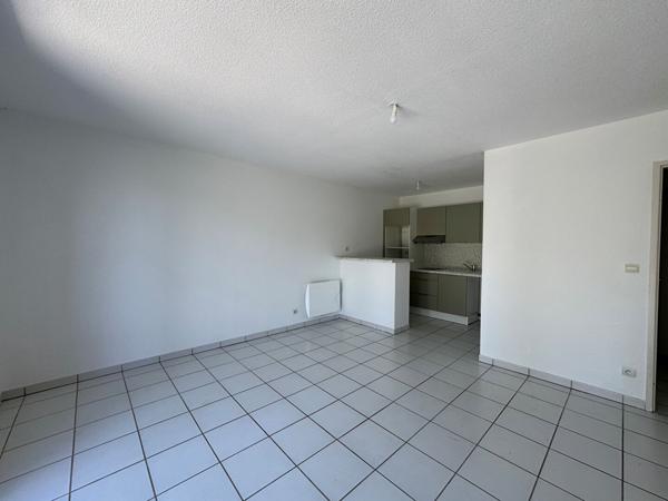 Appartement T2 de 41m² dans résidence sécurisée à l'Isle-Jourdain