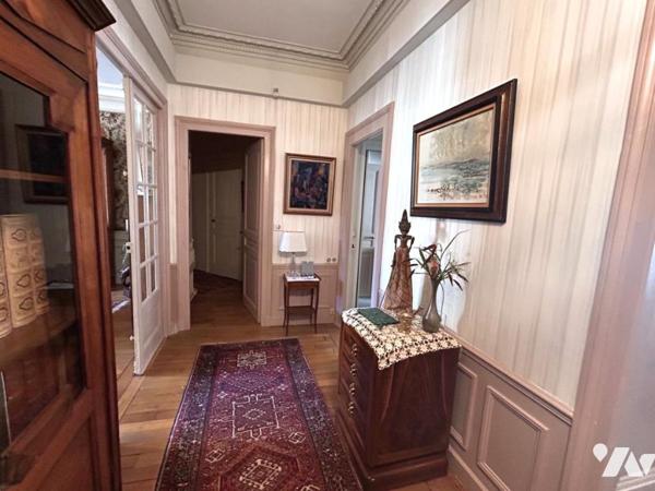 Appartement bourgeois d’exception – Centre historique de Besançon