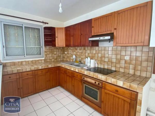 Appartement à louer 2 pièces 51.07m² Saint-Denis (97490)