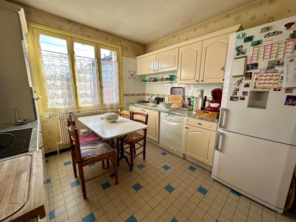 Riorges proche commerce maison 120m2