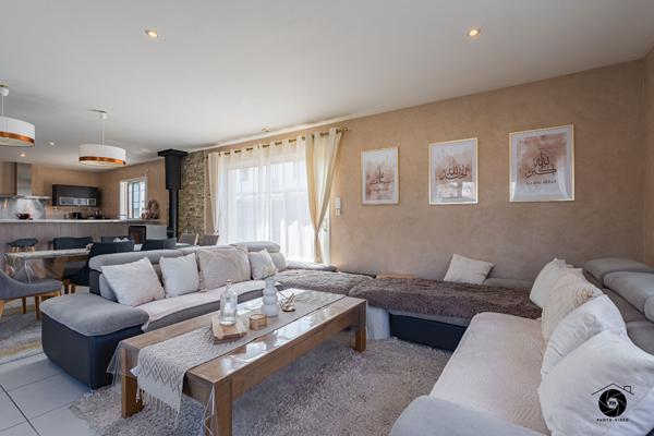 Maison de plain pied à Trélazé de 125 m² habitables avec jardin