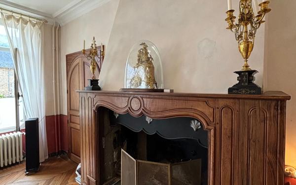 Maison à vendre    12 pièces • 411 m2 Jurançon