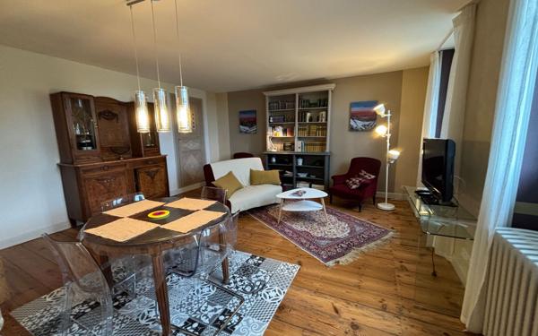 Maison à vendre    12 pièces • 411 m2 Jurançon