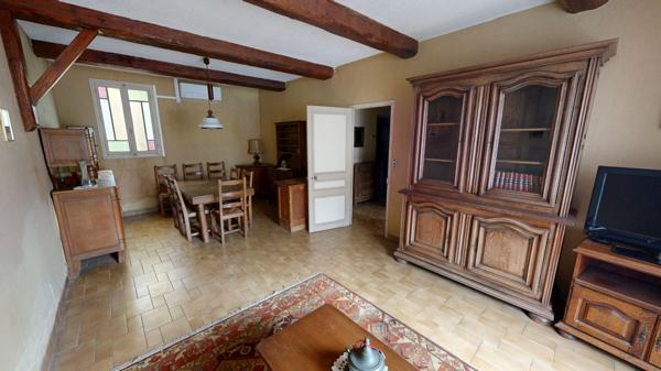 PUICHERIC, proche CARCASSONNE, maison avec jardin et grand garage