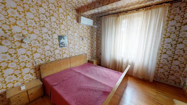 PUICHERIC, proche CARCASSONNE, maison avec jardin et grand garage