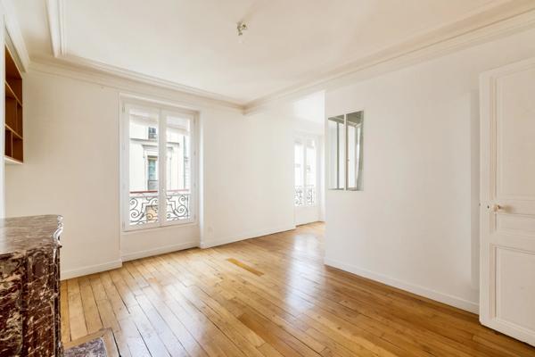 Appartement Paris 18e - VILLAGE RAMEY / MULLER