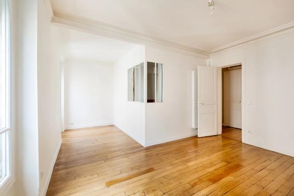 Appartement Paris 18e - VILLAGE RAMEY / MULLER
