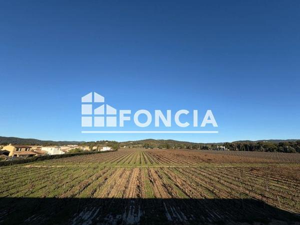 Location Studio 28 m² - 133 Rue Bonaparte La Londe Les Maures 83250