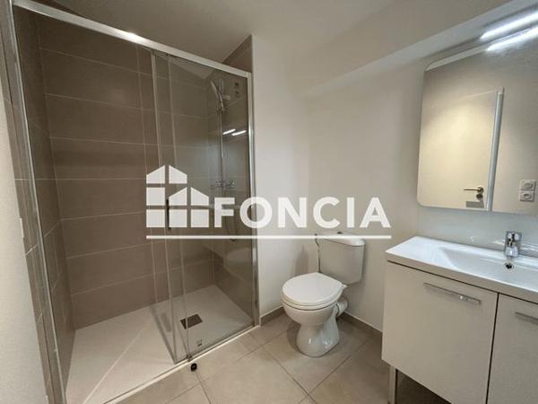 Location Studio 28 m² - 133 Rue Bonaparte La Londe Les Maures 83250