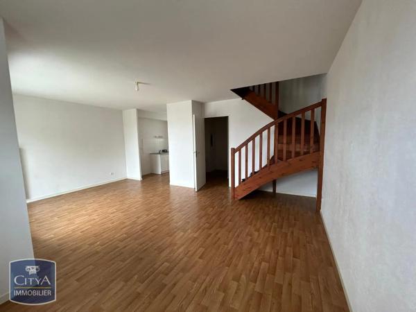 Appartement à louer 3 pièces 59.21m² Vannes (56000)