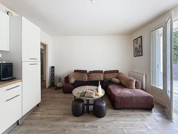 Appartement Briollay 3 pièce(s)