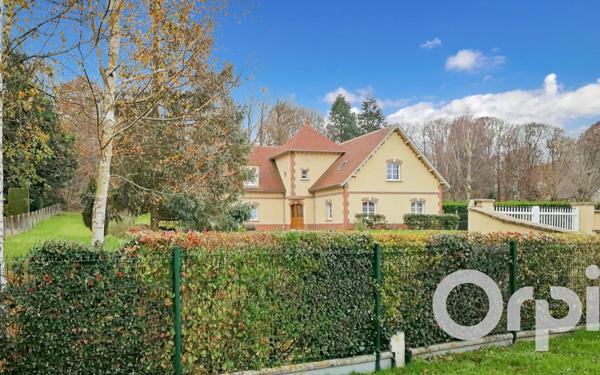 Maison à vendre    6 pièces • 242,85 m2    Gournay-en-Bray