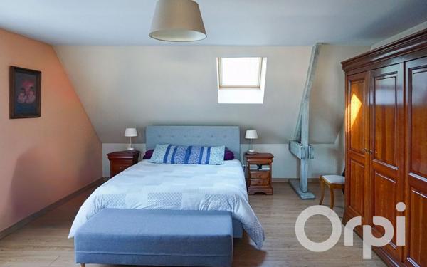 Maison à vendre    6 pièces • 242,85 m2    Gournay-en-Bray