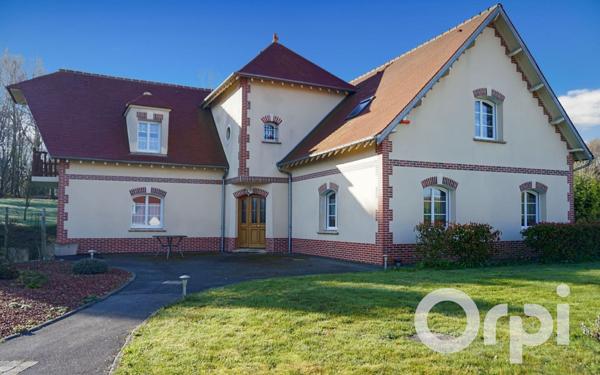 Maison à vendre    6 pièces • 242,85 m2    Gournay-en-Bray