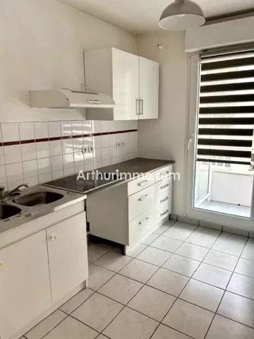 Vente                                                      Appartement
                        
                     2 pièces                      44 m2                     à Montivilliers