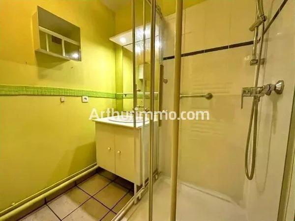 Vente                                                      Appartement
                        
                     2 pièces                      44 m2                     à Montivilliers