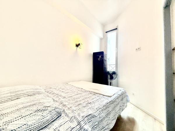 CANNES St Nicolas 2P 28M2 traversant