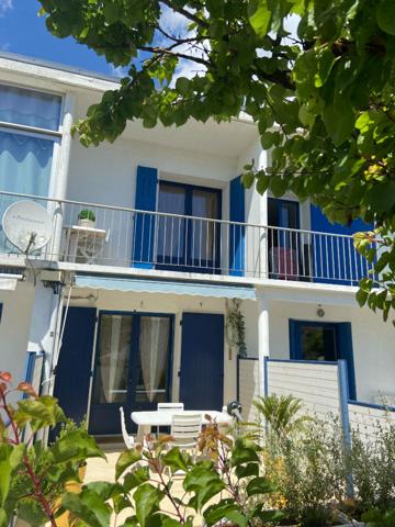 Au coeur de Croix de Vie, maisonnette 1 chambre refaite à neuf avec parking