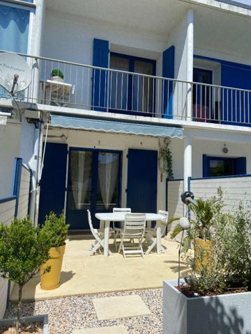 Au coeur de Croix de Vie, maisonnette 1 chambre refaite à neuf avec parking