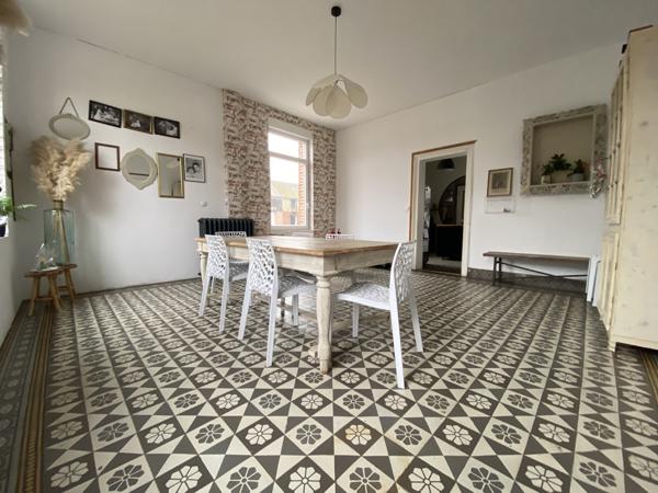 Cattenières (59217) Maison Bourgeoise 182 m² - 3 Chambres + grand grenier aménageable et Grange 220m²