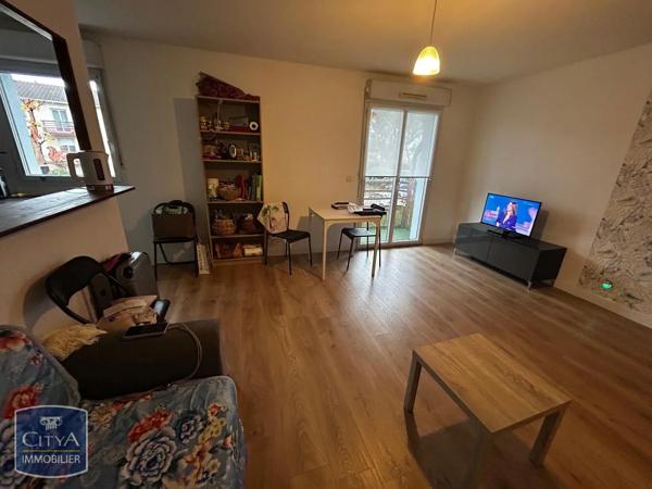 Appartement à louer 2 pièces 44.13m² Dax (40100)