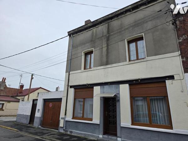 Maison - 3 chambres - cour - terrasse - garage 