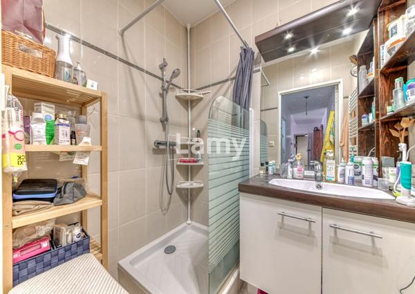 Annexe + parking + appartement