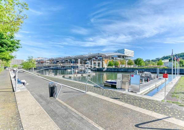 Annexe + parking + appartement