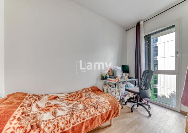 Annexe + parking + appartement