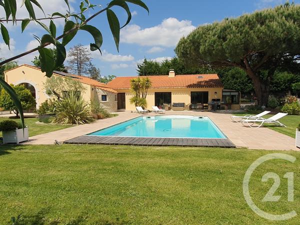 Maison à vendre  6 pièces - 238,80 m2 CHALLANS - 85