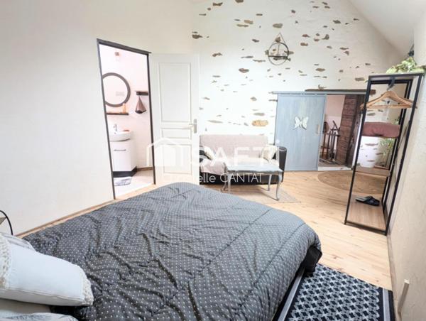 Maison de campagne 90 m², 3 chambres, terrain, dépendances.