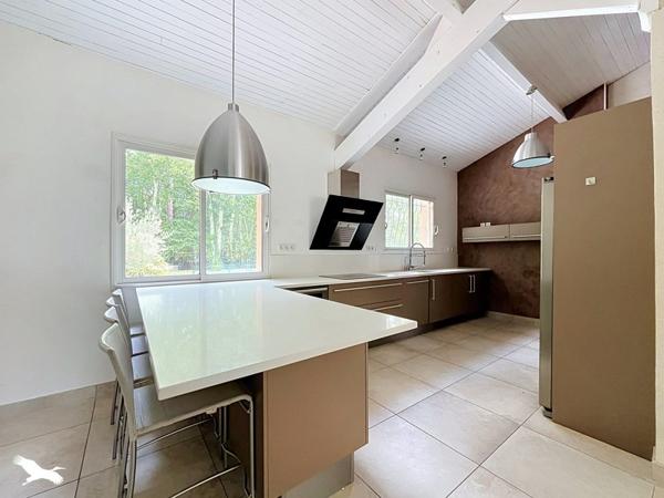 Maison 937 800 € Cestas 8 p 192 m² DPE D