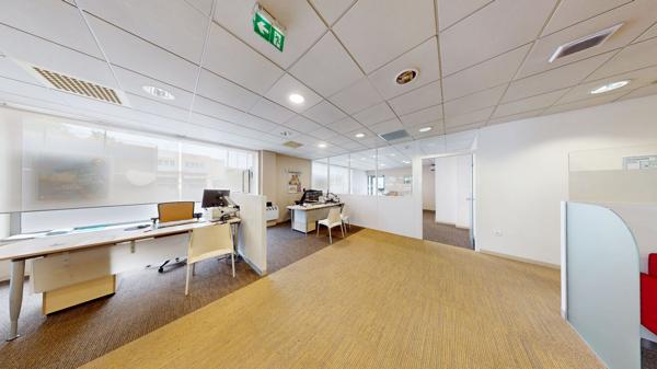 LOCAL COMMERCIAL À LOUER 263 m² MULHOUSE (68200)