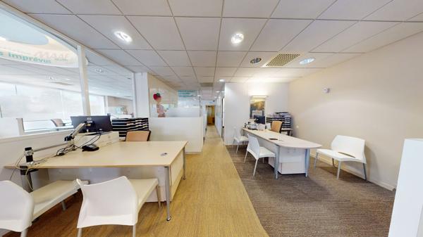 LOCAL COMMERCIAL À LOUER 263 m² MULHOUSE (68200)