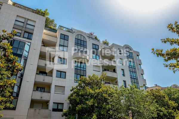 Suresnes appartement 6 pièce(s) 263.92 m2