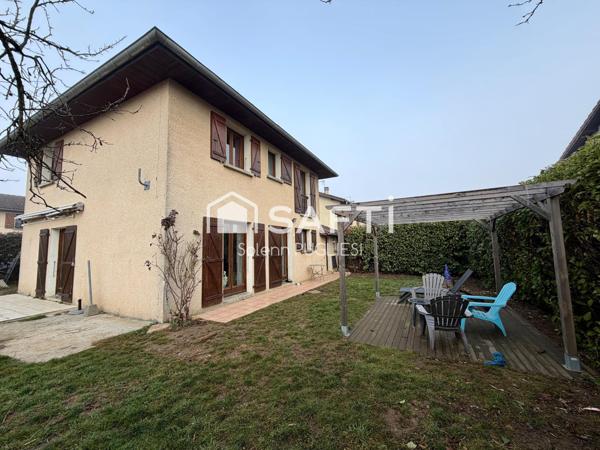 Maison individuelle avec jardin et 4 chambres
