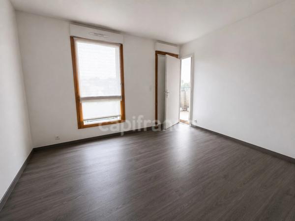 Dpt Val d'Oise (95), à vendre HERBLAY-SUR-SEINE appartement T2 41m2 avec stationnement privatif et balcon
